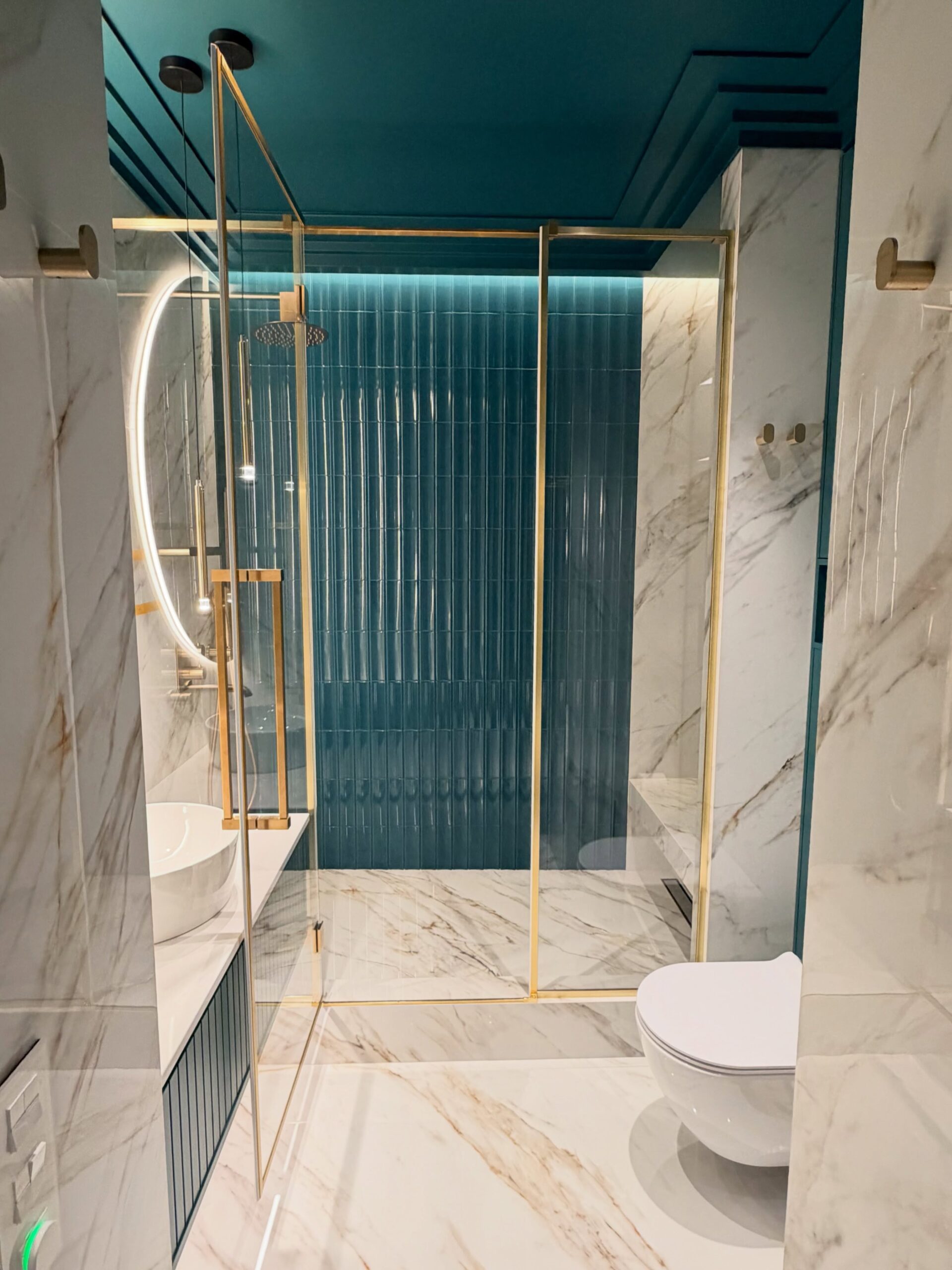 Finitions de plomberie haut de gamme par BATS TRAVAUX